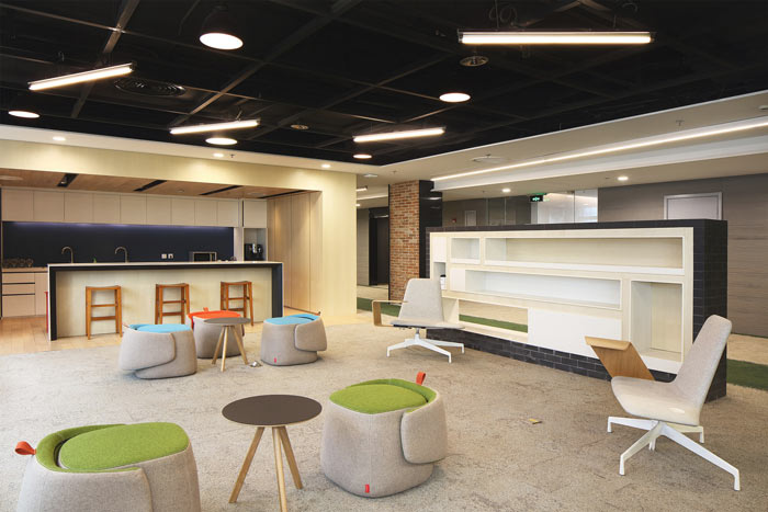 1450平方工業(yè)風辦公室茶水間裝修設計案例效果圖