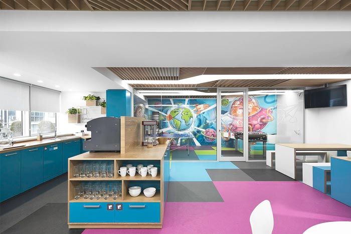 網(wǎng)絡(luò)技術(shù)公司辦公室茶水間裝修設(shè)計案例效果圖