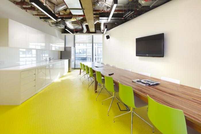 設計工作室茶水間裝修設計案例效果圖