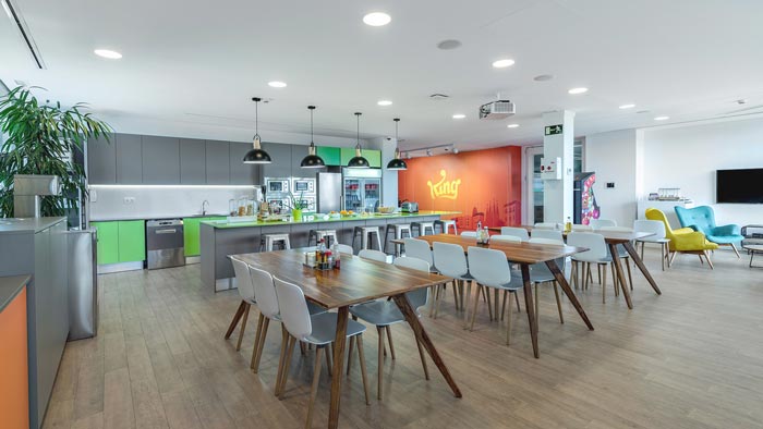 網(wǎng)絡(luò)游戲公司辦公室茶水間裝修設(shè)計(jì)案例效果圖