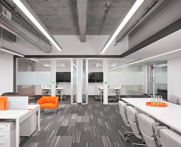 招聘信息服務(wù)公司辦公室洽談區(qū)域裝修設(shè)計案例效果圖