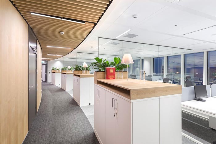 現(xiàn)代簡約風格辦公室過道裝修設計案例效果圖