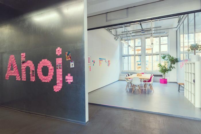 550平方辦公室進門區裝修設計實景圖