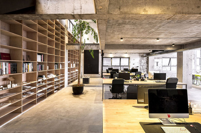 loft風(fēng)格辦公室辦公區(qū)動線裝修設(shè)計案例效果圖