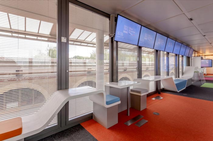 環(huán)境監(jiān)測(cè)公司辦公室左側(cè)裝修設(shè)計(jì)案例效果圖