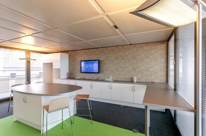 環(huán)境監(jiān)測(cè)公司辦公室茶水間裝修設(shè)計(jì)案例效果圖