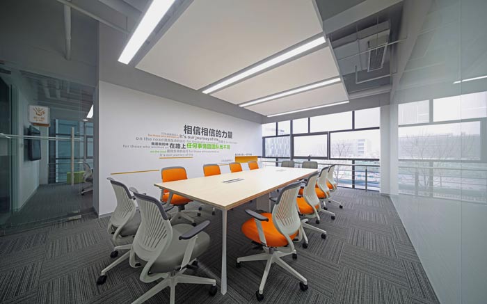 互聯(lián)網(wǎng)公司辦公樓會(huì)議室裝修設(shè)計(jì)效果圖