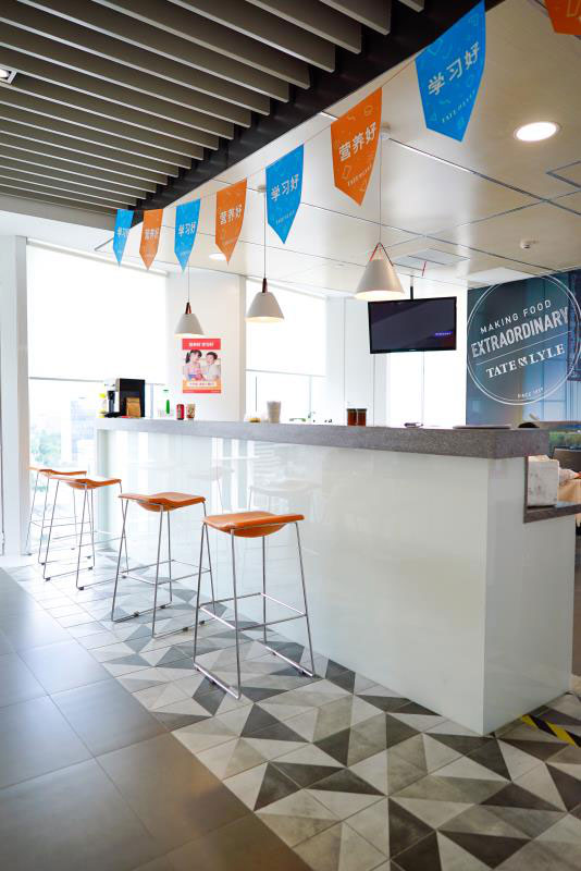 貿(mào)易公司辦公室茶水間裝修設(shè)計(jì)效果圖