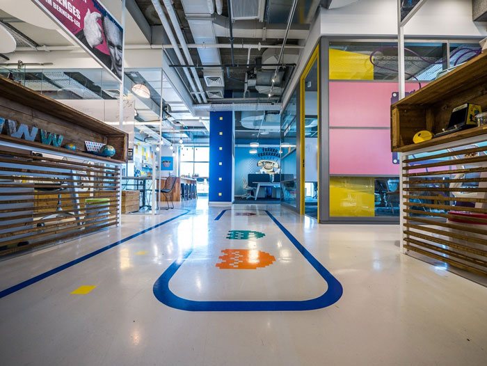 軟件開發公司辦公室過道裝修設計實景圖