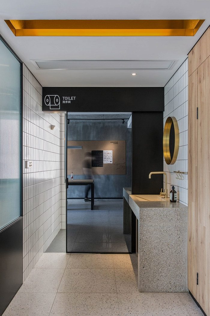 家庭工作室洗手間設計方案