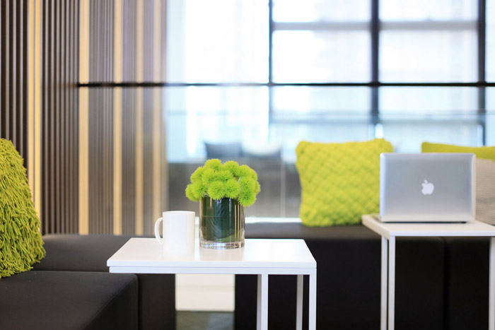 綠色環保辦公室接待區裝修設計效果圖