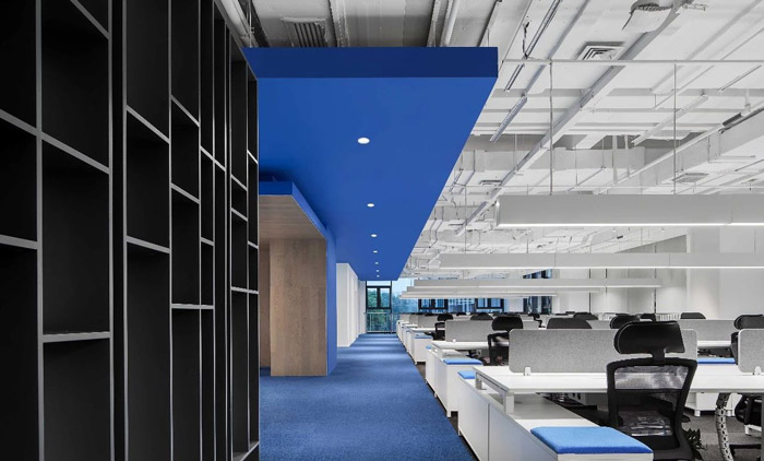 it公司辦公室辦公區(qū)設(shè)計效果圖