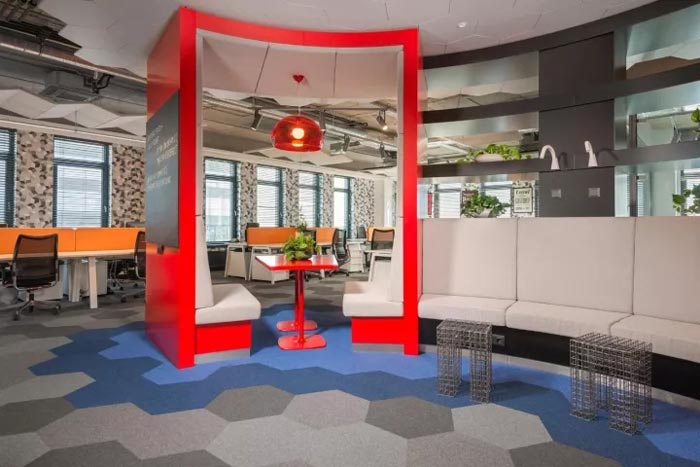 2500平方辦公室交流區(qū)裝修設(shè)計(jì)效果圖