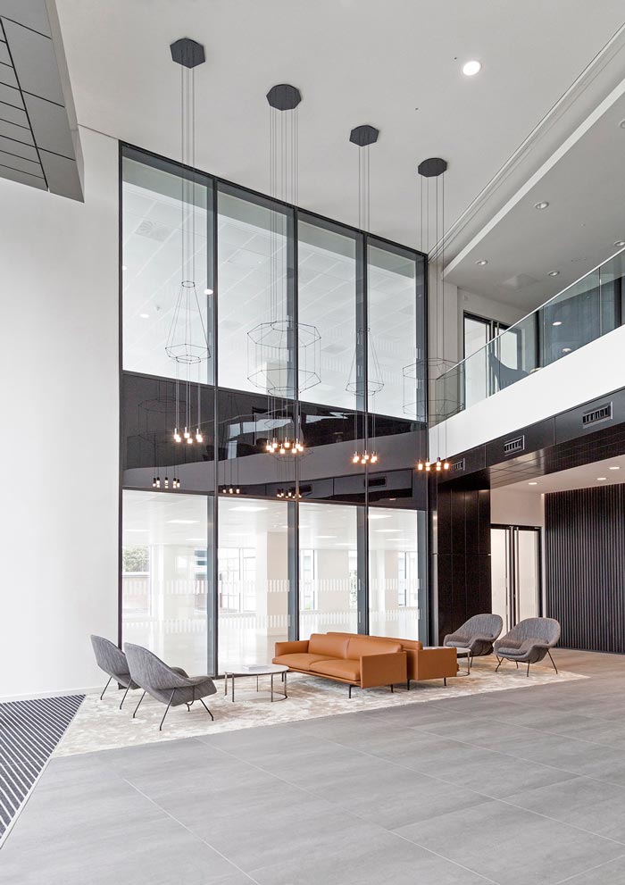 夾層樓辦公室接待區(qū)裝修設(shè)計效果圖
