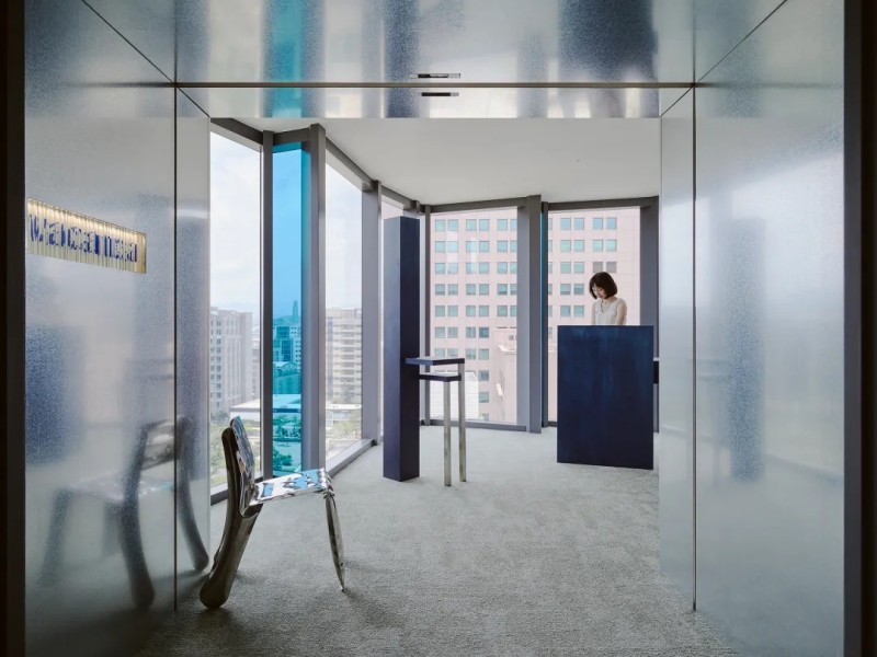 小型服飾時尚公司辦公室設計裝修476平方